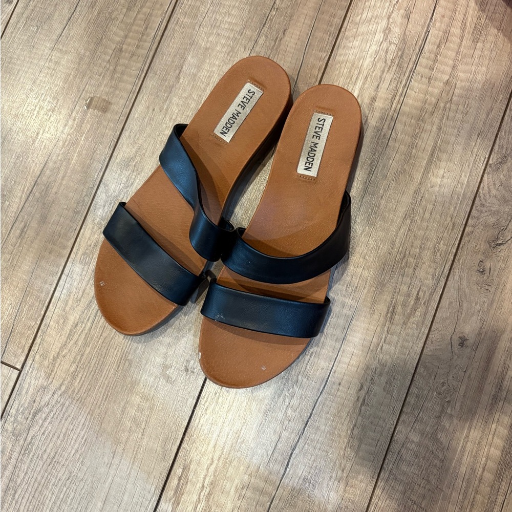 Steve Madden Black and Tan Women's Sandals